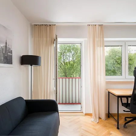 Bokserska Homely By Bookinghost *