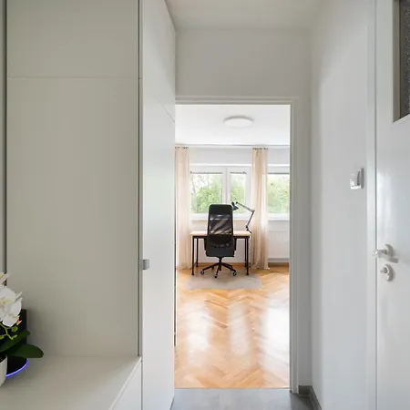 Bokserska Homely By Bookinghost شقة *